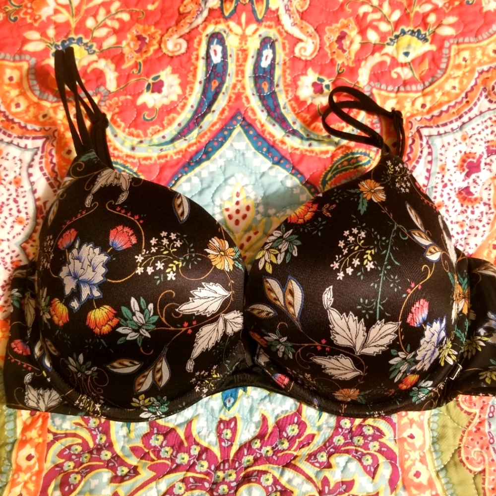 VS 34D Very Sexy Push Up Bra
